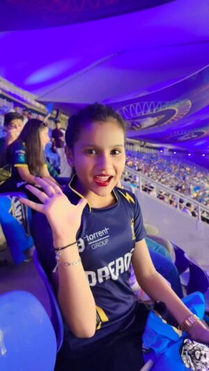 Nandini Rajput Instagram - IPL MATCH LIVE - GT Vs SRH 💙🏏😍
.
.
.
.
.
#nandini091013 #trendingreels #reelsi̇nstagram #reelitfeelit #trending #viral #reels #explore #foryou #instagram