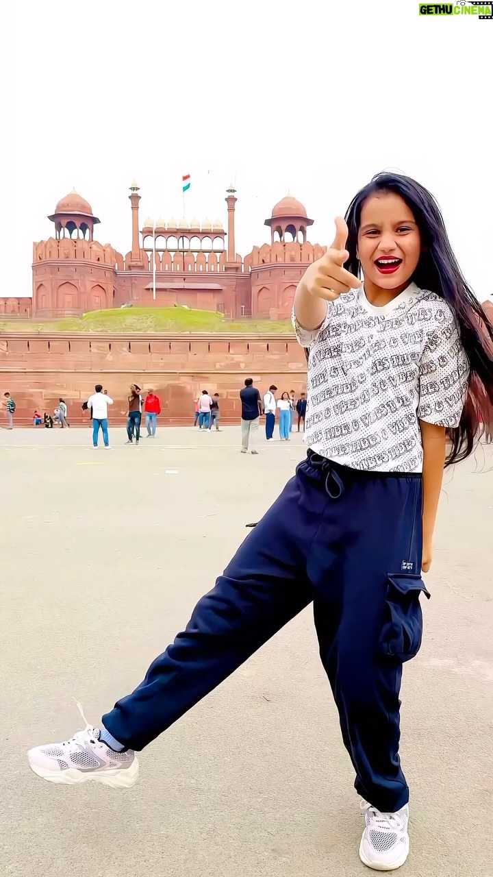 Nandini Rajput - 64.9K Likes - New Trending Song 🎵🔥

#nandini091013 #trending #trendingreels #dance #viral #reels #foryou #explore #reelkarofeelkaro #instagram #art #like #reel