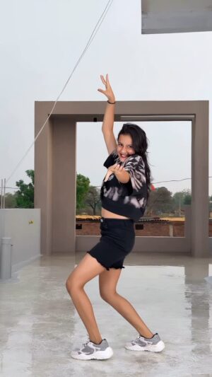 Nandini Rajput Instagram - Rani Tu Mein Raja 🤗❤️
#nandini091013 #trending #trendingreels #viral #dance #reels #explore #explorepage #foryou #foryoupage #instagramreels #instamood #instadaily #reelitfeelit