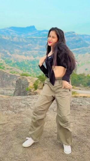Nandini Rajput Instagram - Paani Wala Dance 🥰❤️
#nandini091013 #trending #trendingreels #viralvideos #reels #dance #dancevideo #reelsinstagram #instagram #explore