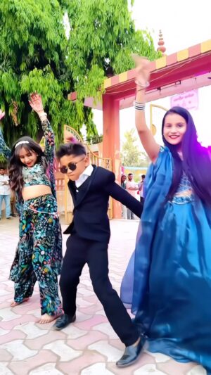 Nandini Rajput Instagram - Gujarati Timli 🤗❤️
#nandini091013 #gujarati #timli #timlidance #like #viral #reels #instadaily #instagood #viral #viralreels #trending #explore #trendingreels #reelsinstagram #reelitfeelit #gujjuquotes #gujjuthings #gujju #gujarat #instamood #instagram