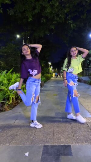 Nandini Rajput Instagram - Dabidi Dibidi 🔥❤️
#nandini091013 #kashishpatel #trending #trendingreels #reels #viral #explore #explorepage #foryou #foryoupage #dance #like #dancer #reelitfeelit #instagood #instadaily #trend #instagram #vadodara #surat #gujarat #india