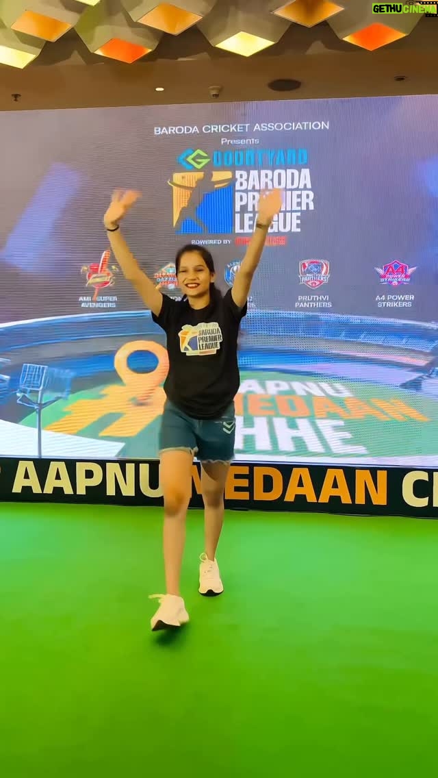 Nandini Rajput - 45.1K Likes - Audience🤣😜

#nandini091013 #funny #comedy #trending #viral #reels #trendingreels #explore #explorepage #foryou #foryoupage #instagram #instagood #instadaily