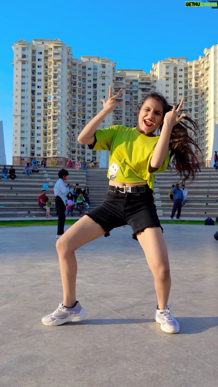 Nandini Rajput - 132.2K Likes - Photo Me Gajab Lage🔥❤️

#nandini091013 #trending #trendingreels #viral #dance #reels #reelsinstagram #instagram #instalike #instalove #explorepage #explore #foryou #foryoupage #reelitfeelit #art #like
