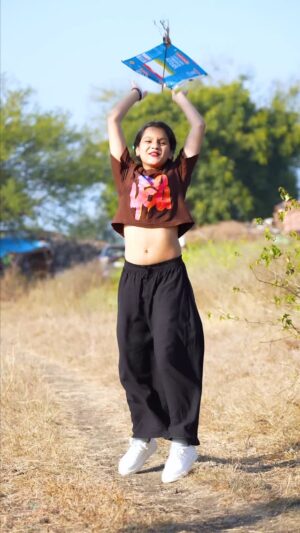 Nandini Rajput Instagram - Pyaar Ke Panch 🪁❤️
#nandini091013 #happymakarsankranti #makarsankranti #pyaarkepench #festival #patang #uttarayan #nandini091013 #training #trend #trendingreels #instagram #instalike
