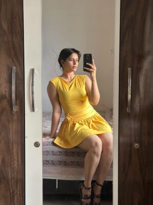 Nandini Singh Instagram - 🔆🌟🌻
.
.
.
.
.
.
.
.
.
.
.
.
.
.
.
.
.
.
.
.
#gymgirl #casualoutfitideas #casualdresses #outfits