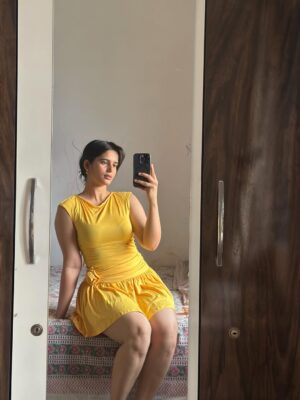 Nandini Singh Instagram - 🔆🌟🌻
.
.
.
.
.
.
.
.
.
.
.
.
.
.
.
.
.
.
.
.
#gymgirl #casualoutfitideas #casualdresses #outfits