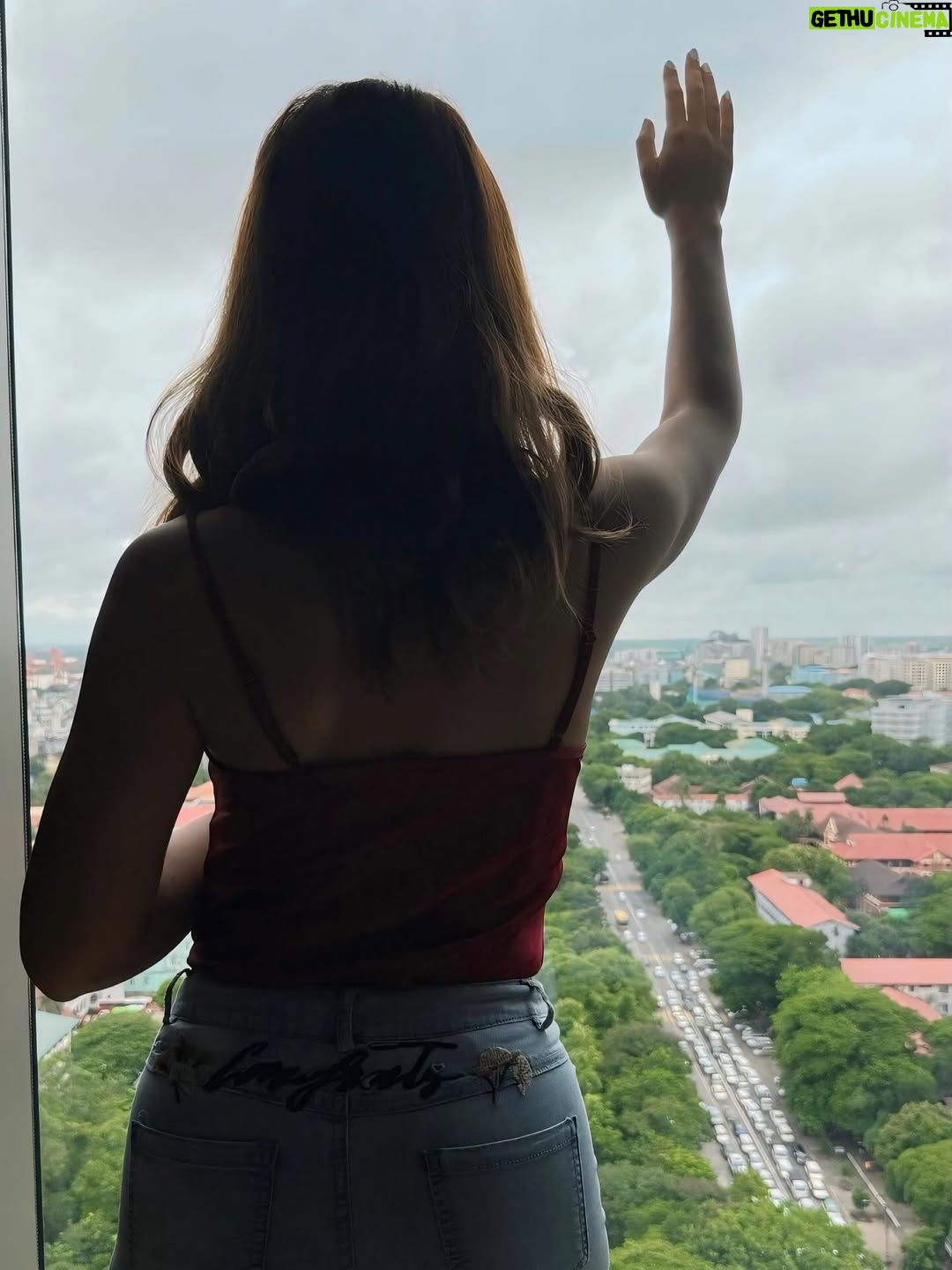 Nang Khin Zay Yar - 369 Likes - 