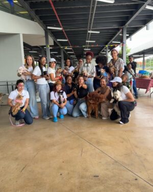 Nashla Bogaert Instagram - Nada se compara con el cariño de un perrito!!!
Ven a abrazarlos y a enamorarte de ellos… quizás te vas de aquí adoptando un peludito que te amará para siempre!!!
Esta es la @feriafundapef2025 🐾
Estamos en la parada de la cultura, Santo Domingo Este… hoy y mañana hasta las 9pm.
Y si no puedes adoptar… ven y aporta con tu presencia.
Hagamos el mundo que merecen, un mundo lleno de amor y respeto hacia estos seres tan especiales.
@fundapef