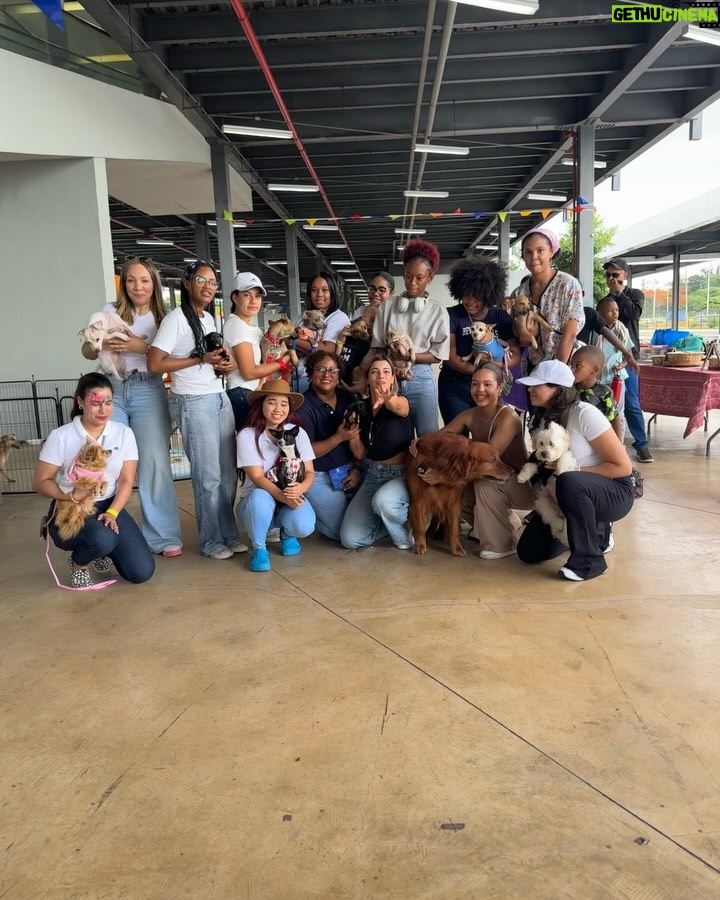 Nashla Bogaert - 30.9K Likes - Nada se compara con el cariño de un perrito!!!
Ven a abrazarlos y a enamorarte de ellos… quizás te vas de aquí adoptando un peludito que te amará para siempre!!!
Esta es la @feriafundapef2025 🐾
Estamos en la parada de la cultura, Santo Domingo Este… hoy y mañana hasta las 9pm.
 
Y si no puedes adoptar… ven y aporta con tu presencia.
Hagamos el mundo que merecen, un mundo lleno de amor y respeto hacia estos seres tan especiales. 
@fundapef