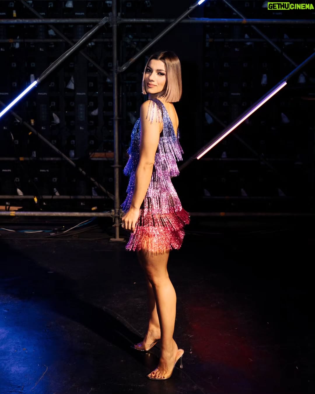 Nashla Bogaert - 31.2K Likes - LUEGO DE 4 AÑOS DE ESPERA 🥹 Aquí estamos cumpliendo el sueño de regresar al escenario más completo del talento de todo mi país... DOMINICANA'S GOT TALENT ✨️✨️✨️

Y por supuesto... este día 1 de grabación de Audiciones #DGT3 arranca con lo acostumbrado y que ustedes extrañaban tanto!! 🥹

Proyecto Nash x @Liapellerano
Maquillaje @makeupbybryansu 
Peinado @berbranhair 
Asistencia @jo.hanyduran @alondrabritot 
Fotos @lesliesotosegura

@dominicanasgottalent