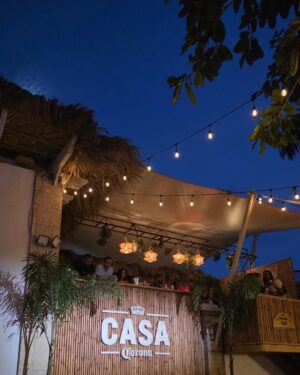 Nashla Bogaert Instagram - Todavía no supero la fiestaza que montó Casa Corona con Fineta Récords!
QUÉ PALO!!!!
Por favor Diocito que se repita!!! 🙏
Prometo portarme bien y brindarle coronitas a todos mis amigos!!! 🍺 👑 🫡
#CasaCoronaRD @cervezacorona_rd @finetarecords