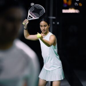 Nasya Marcella Instagram - Awalnya ku cuma cobain, tapi ku ketagihan 🎾🎾🎾