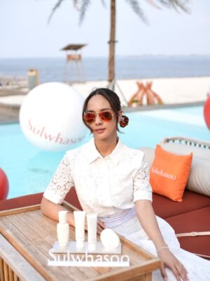 Nasya Marcella Instagram - Sunny summer days, but my skin stays protected & hydrated with Sulwhasoo UV Daily Sunscreens 🌴Perfect for every moment, keeping my glow fresh all day ✨
🛍 Shop now on Shopee with up to 50% off product gifts!
#SummerWithSulwhasoo #SulwhasooID
#UVDailyFluidSunscreen #UVDailyEssentialSunscreen #UVDailyToneUpSunscreen
@sulwhasoo.indonesia @sulwhasoo.official