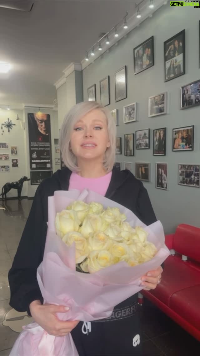 Natali - 4.5K Likes - Наташа, @gulkina_natalia ,с Днём рождения! 🌟