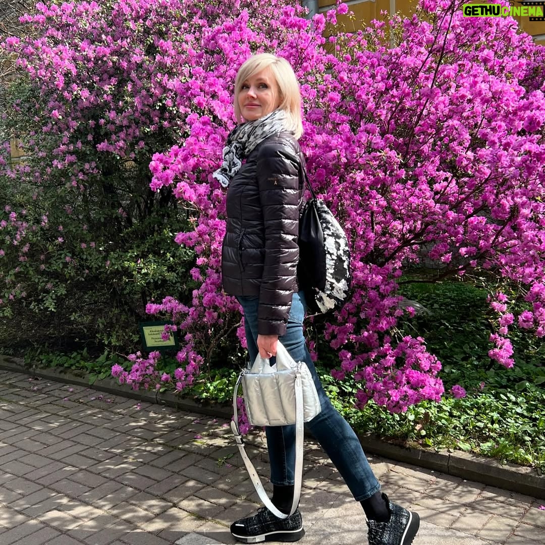 Natali - 14.6K Likes - БОТАНИЧЕСКИЙ САД ПЕТРА ВЕЛИКОГО В ПИТЕРЕ))
Насладилась всевозможными цветениями, делюсь с вами, пусть ваши глаза обрадуются, как обрадовались мои)))
#обнимаю #натали