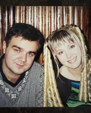 Natali Instagram - Ушёл из жизни мой любимый.., единственный , родной…Саша. Александр Александрович Рудин.
В этом августе было бы 32 года нашей совместной жизни в супружестве.. Вся моя жизнь -это песня для него и про него… Не умею жить без него …пока… Буду учиться.. Он подарил мне мою профессию , он подарил мне вас, а вам -меня, он подарил мне троих сыновей.. Если честно, моя жизнь была доброй ,хорошей ,настоящей сказкой… с ним… 
Ушёл от последствий ковида, два года борьбы с болезнью.., я сражалась …, а он.., как-будто предчувствовал, что уйдёт и учил эти два года жить без него…, но он был рядом .., а сейчас …похоронен в нашем родном с ним Дзержинске, я так решила… На том же кладбище две недели назад  был похоронен его отец , тоже Александр, там все мои и его родные, ушедшие в мир иной…
Концерты и выступления не прекращаю, такова была воля мужа, это дело-всей его жизни, даже больше ,чем для меня… Буду петь, думаю, смогу … Навеки, мой любимый, О,БОЖЕ,КАКОЙ МУЖЧИНА!  Света тебе и покоя🤍
#обнимаю #слюбовью #благославляю
#теперьвдова #натали