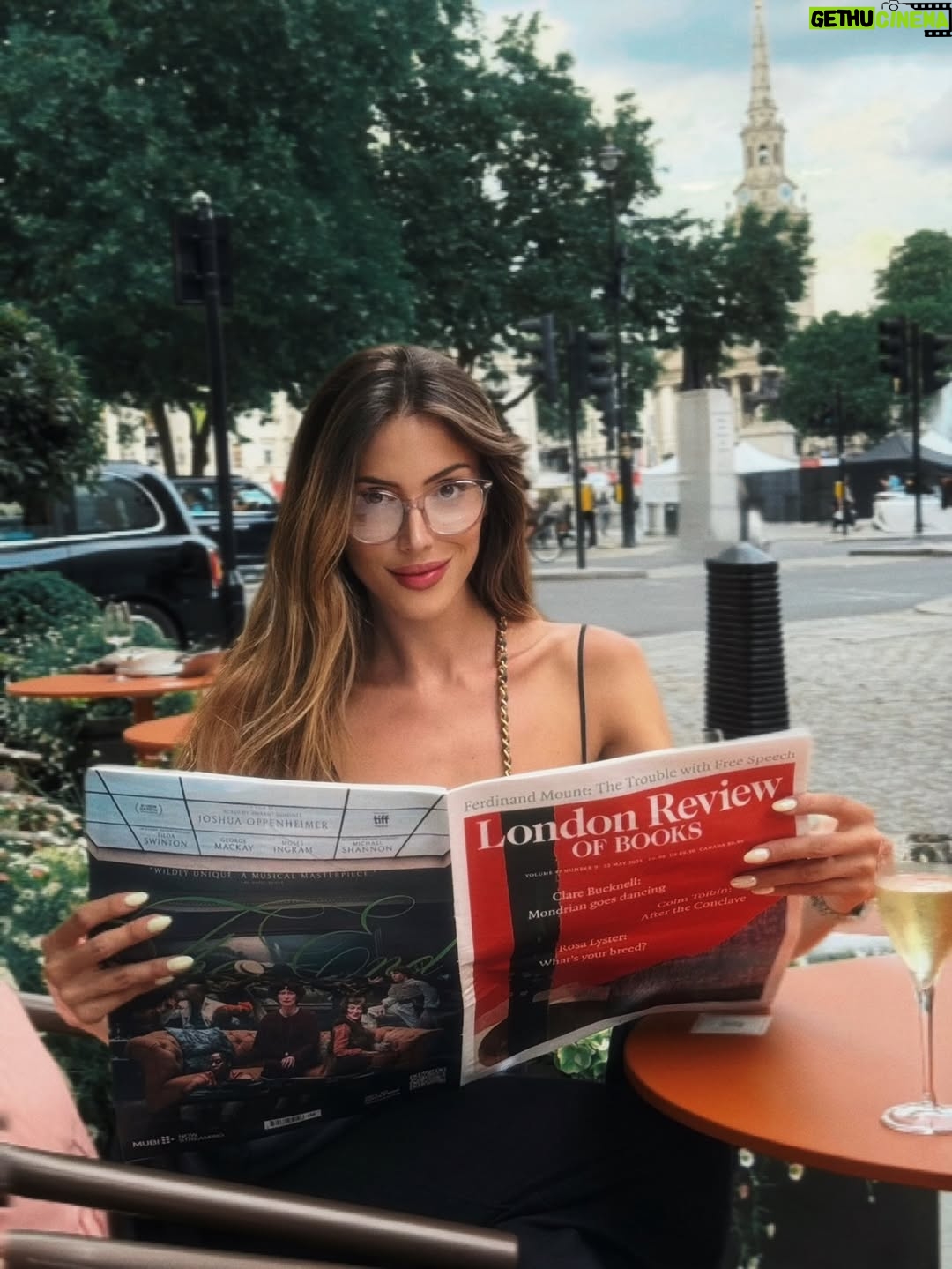 Natalia Carvajal - 3 Likes - 🤓🇬🇧 @opticas_jimenez ♥️