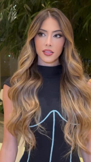 Natalia Carvajal Instagram - Pelito nuevo 🦋
@maujimenez91