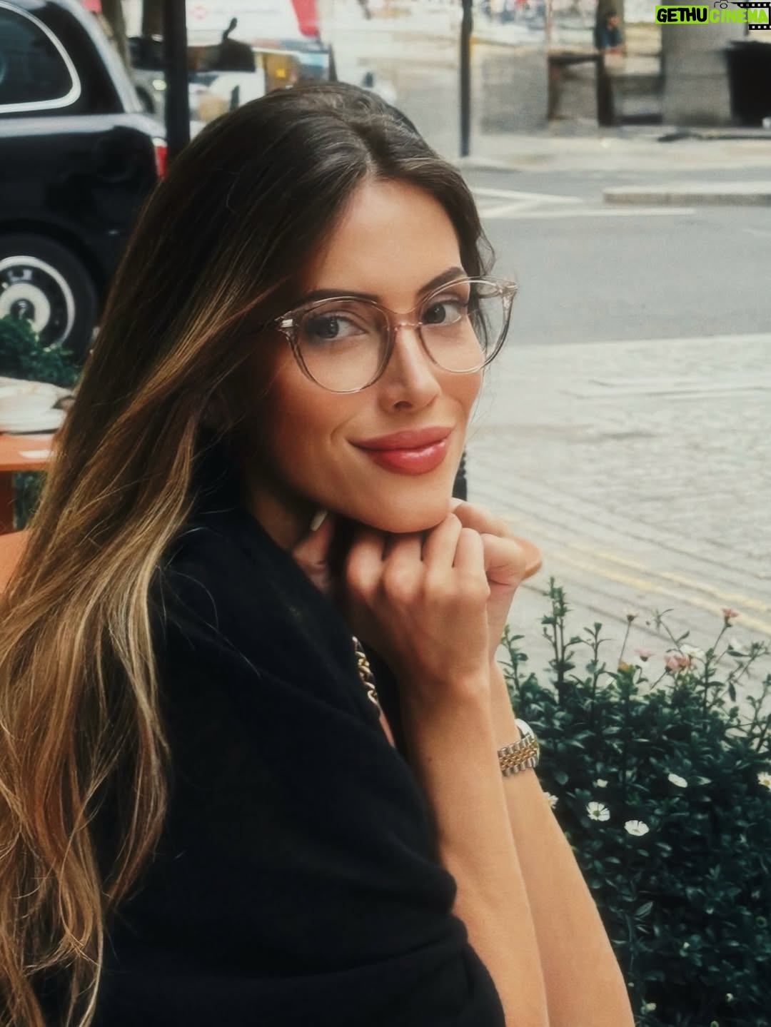 Natalia Carvajal - 3 Likes - 🤓🇬🇧 @opticas_jimenez ♥️