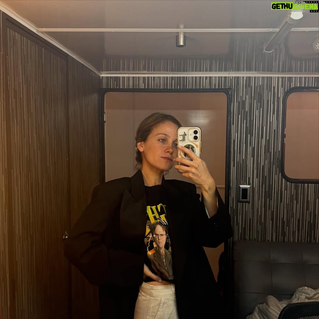 Natasha Dupeyrón - 3 Likes - 🐰🎂🥠🐦🍅🪻💐🍰🌺🐞