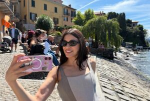 Natasha Dupeyrón Instagram - 🍅🌹🍕🫶🏻🥂🍹 🇮🇹 🧨📸🎢 
CALIENTE 
CALIENTEE 
CALIENTEEE