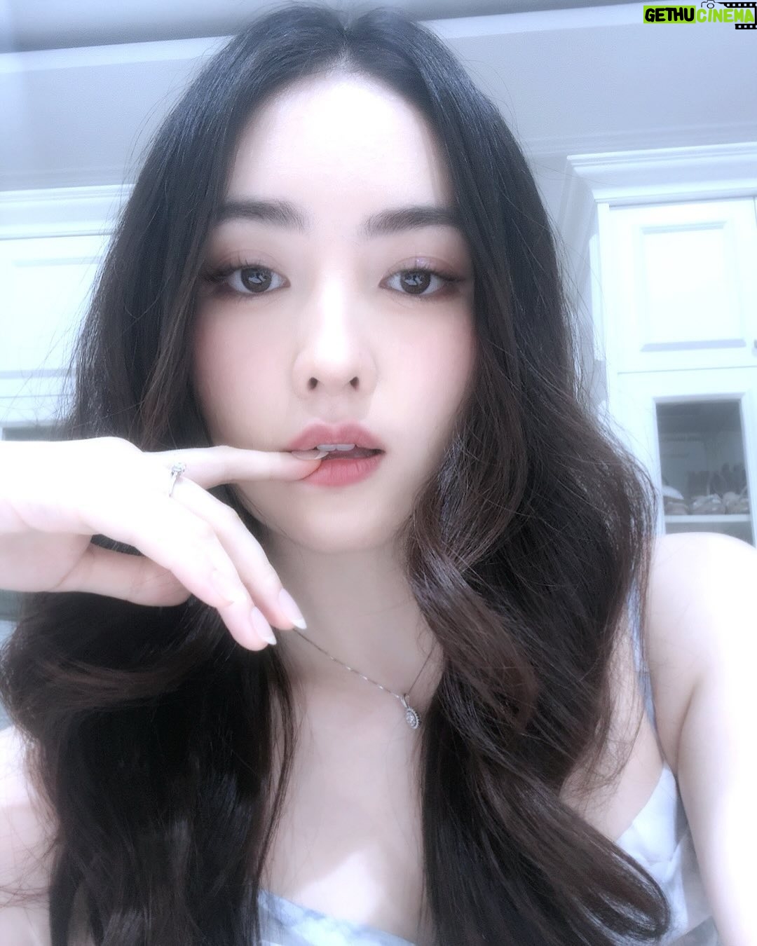 Natasha Wilona - 201.7K Likes - 👀