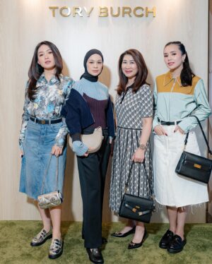 Natasha Wilona Instagram - Tory Burch continued to explore volume & silhouette in new ways. Love the Fall 24 collection of @toryburch @time.international #toryburchidfall24