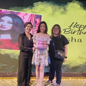 Natasha Wilona Instagram - Dear God, i wont stop praying for my family and also my friends that becomes family. Bless the one i loves. ❤️🙏🏼 another birthday celebration ! Thankyou semuanya!