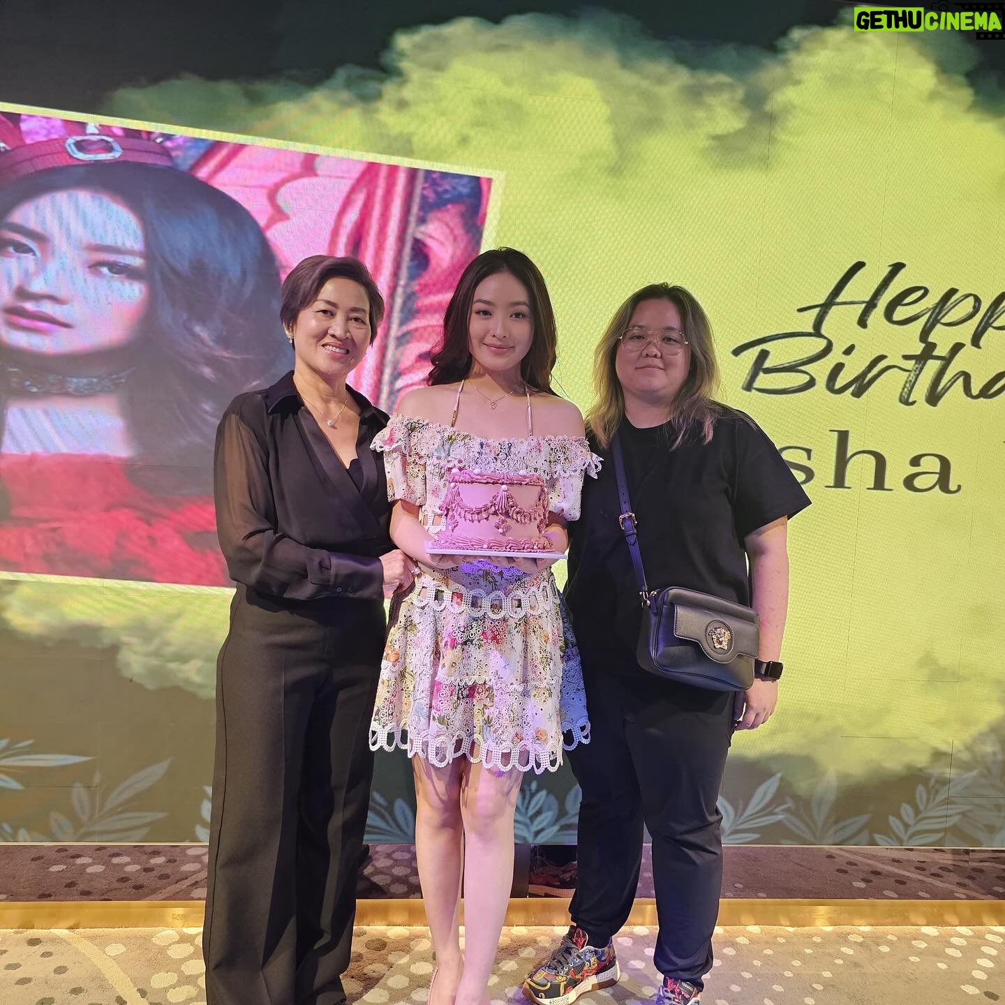 Natasha Wilona - 252.1K Likes - Dear God, i wont stop praying for my family and also my friends that becomes family. Bless the one i loves. ❤️🙏🏼 another birthday celebration ! Thankyou semuanya!