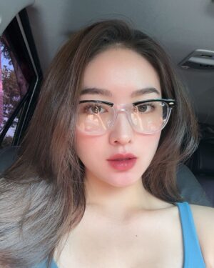 Natasha Wilona Instagram - Cocok pake kacamata engga?