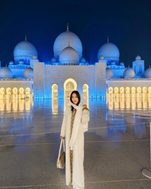 Naw Phaw Eh Htar Instagram - Peace in every pillar, beauty in every detail 🪽✨