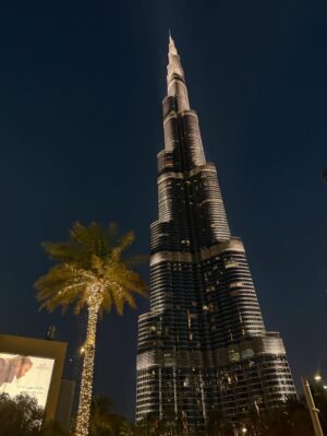 Naw Phaw Eh Htar Instagram - Beauty in every angle : The Burj Khalifa 🪄