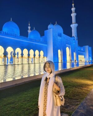 Naw Phaw Eh Htar Instagram - Peace in every pillar, beauty in every detail 🪽✨