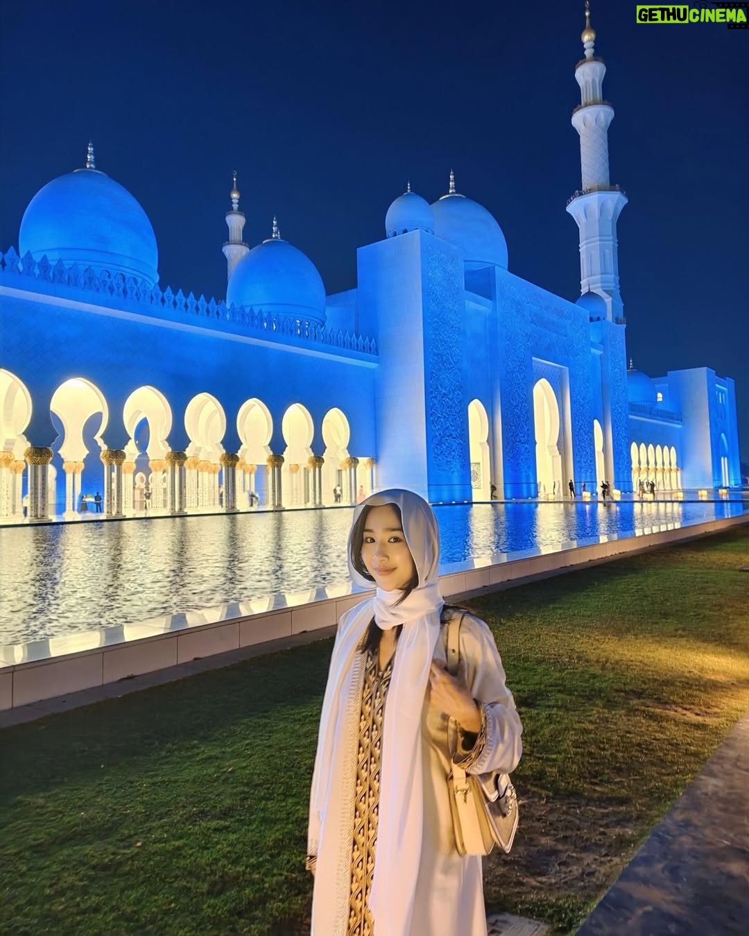 Naw Phaw Eh Htar - 6.1K Likes - Peace in every pillar, beauty in every detail 🪽✨
