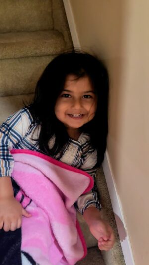 Nawsheen Nahreen Mou Instagram - My totapakhi .. please say mashallah #talkingbird #tweetybird #babygirl #daughters #blessedandgrateful #FacebookPage #reelsfypシ