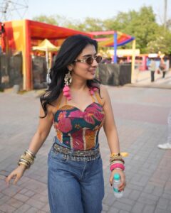 Nayab Midha Most Liked Photos and Posts
