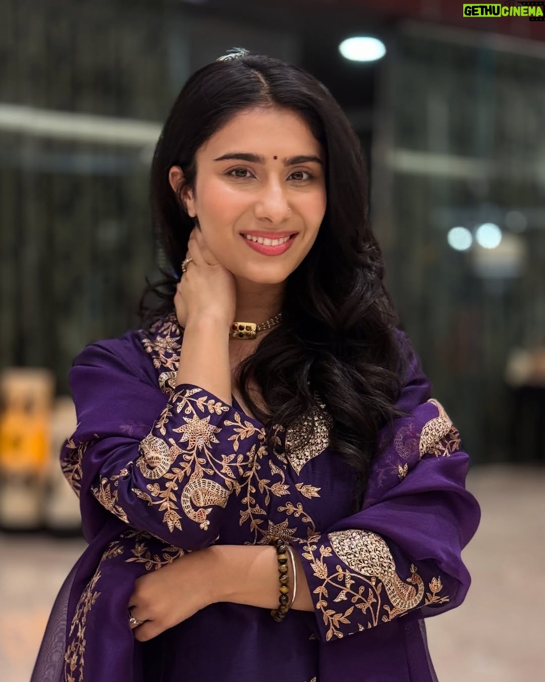 Nayab Midha - 148K Likes - ✨

Wearing @pinkcitybysarika 
Styled @simrankumar19