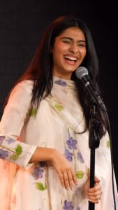 Actress Nayab Midha HD Photos and Wallpapers August 2025