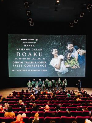 Naysila Mirdad Instagram - Official trailer & poster launching of
“Hanya Namamu Dalam Doaku”

Godspeed🤍
