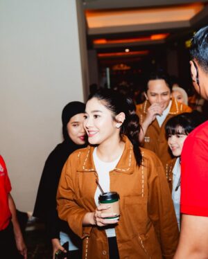 Naysila Mirdad Instagram - Press conference #HNDD 🧡