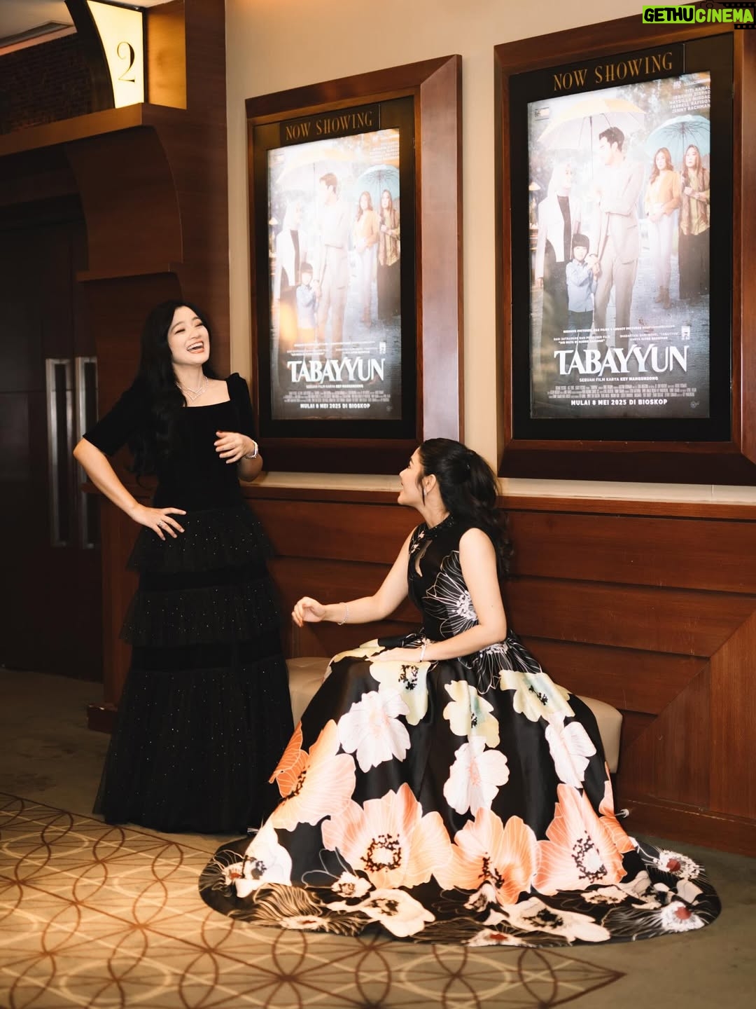 Naysila Mirdad - 3 Likes - From long shoot days to real life laughs. We’re back together for project number two ❤️

My heart is full and i feel so blessed to be teaming up again with my amazing kaka @titi_kamall.. 
Thank you for everything kaka, 
Love you! 🥰
