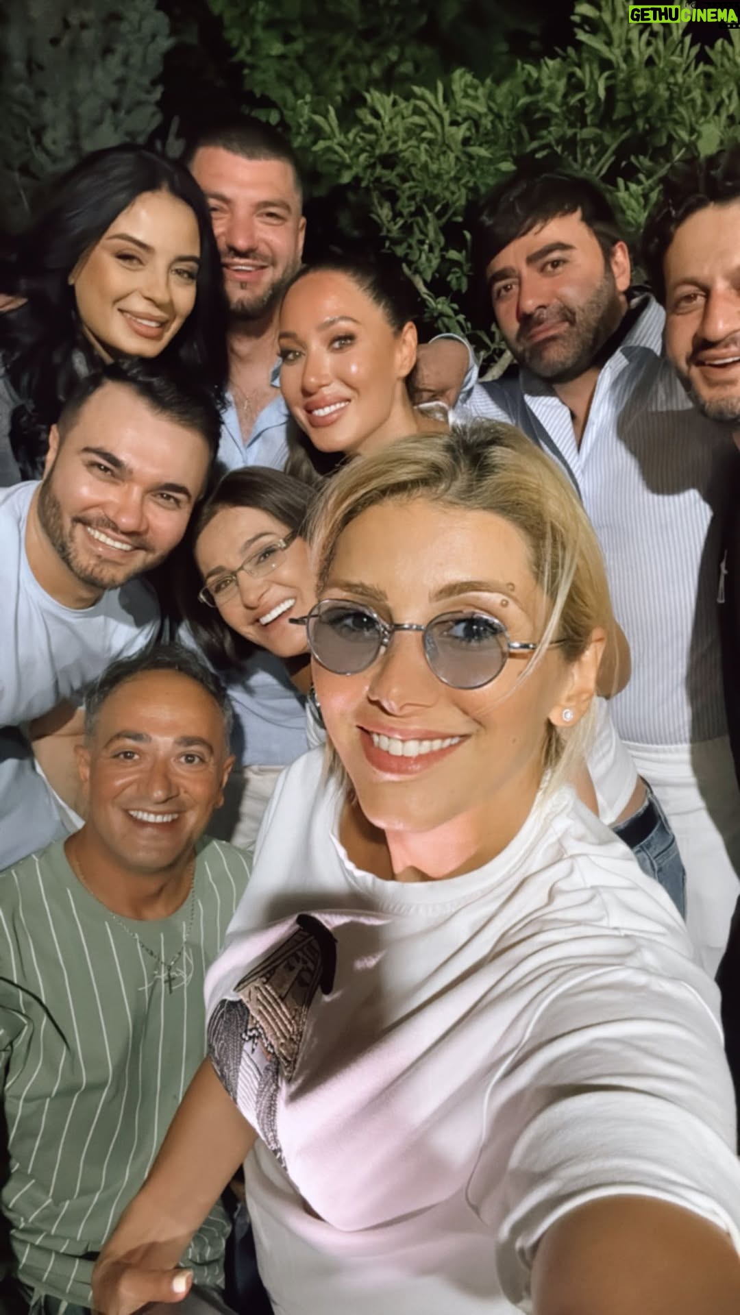 Nazeni Hovhannisyan - 5.9K Likes - ԵՐևԱՆՅԱՆ ամենատաք, իսկական երեկոները ԸՆԿԵՐՆԵՐԻ հետ են : ՍԵՐ , միայն ՍԵՐ 🫶🏻