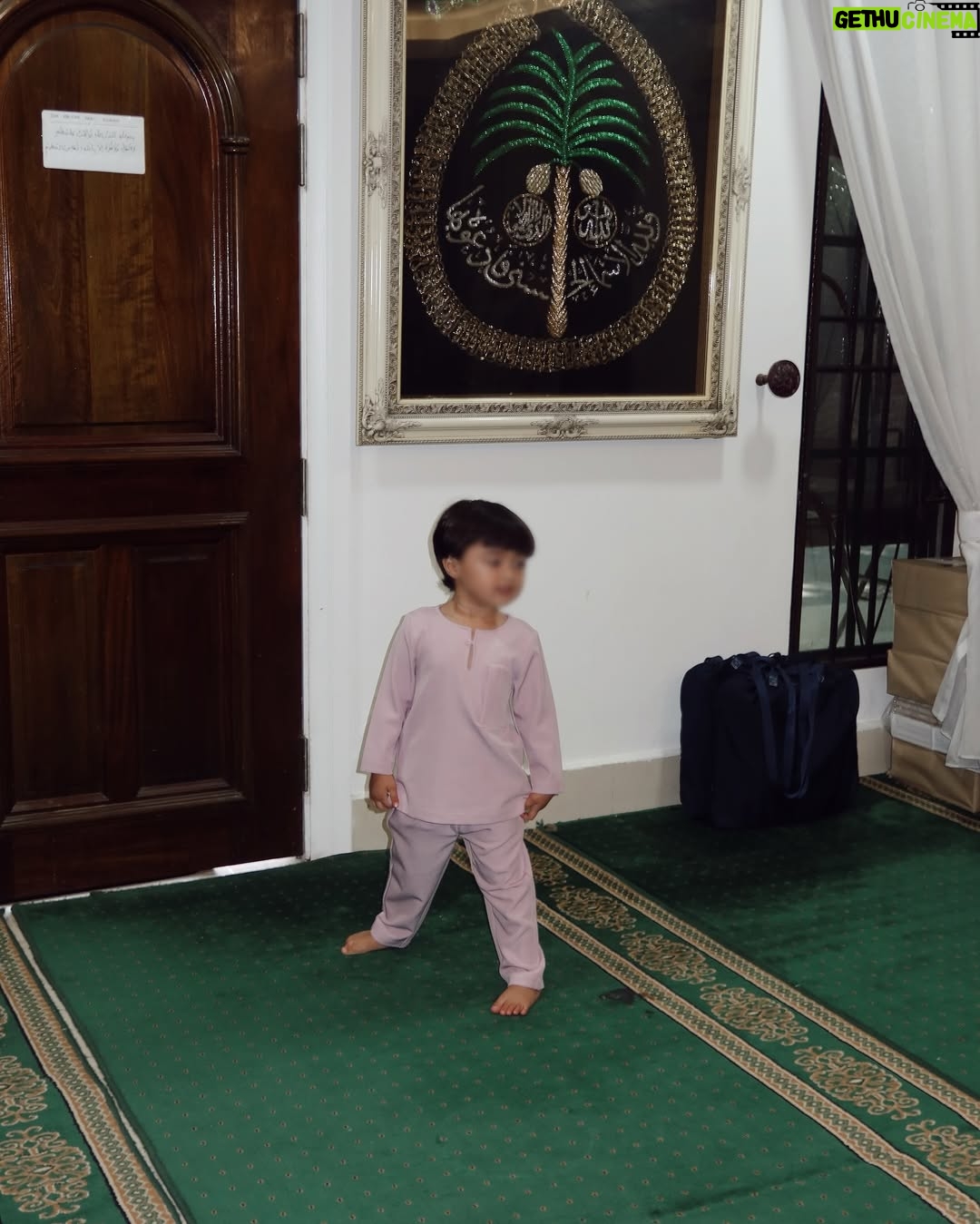 Neelofa - 173.2K Likes - First day of Syawal. Matching outfits, matching hearts.