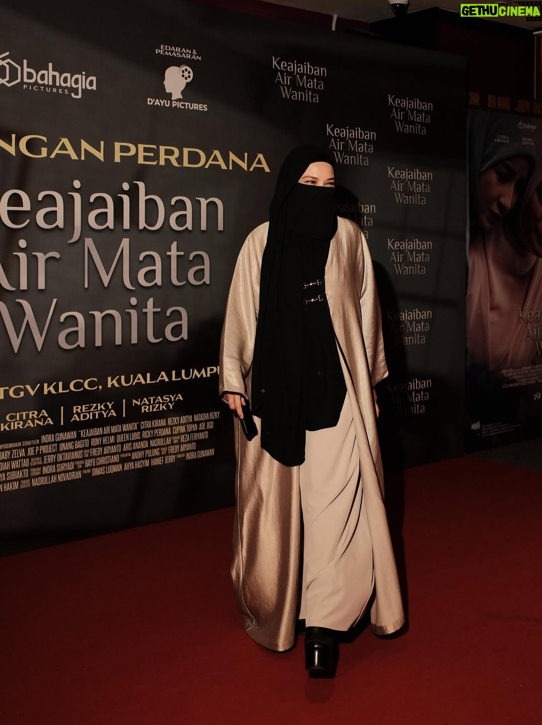 Neelofa - 60.9K Likes - Watching Keajaiban Air Mata Wanita on preview night with my soulmate, and my soul sister 💕
