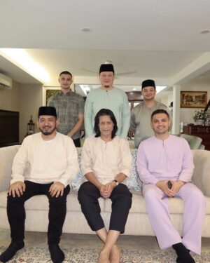 Neelofa Instagram - The second half of Syawal Day 1: full stomachs, full hearts, and a little bit of āmana Panadol sebijik?ā