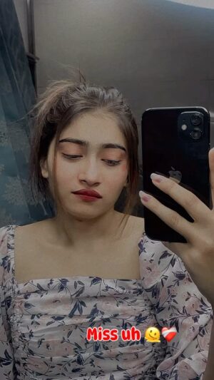 Neeru Yadav Instagram - 🫠🖤bade rakhe Mai vrat tenu Pon vaste