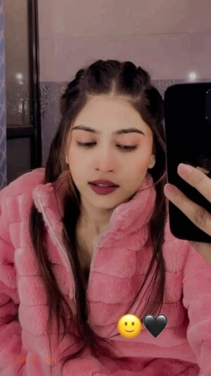 Neeru Yadav Instagram - Chlo koi Nhi 😑💔