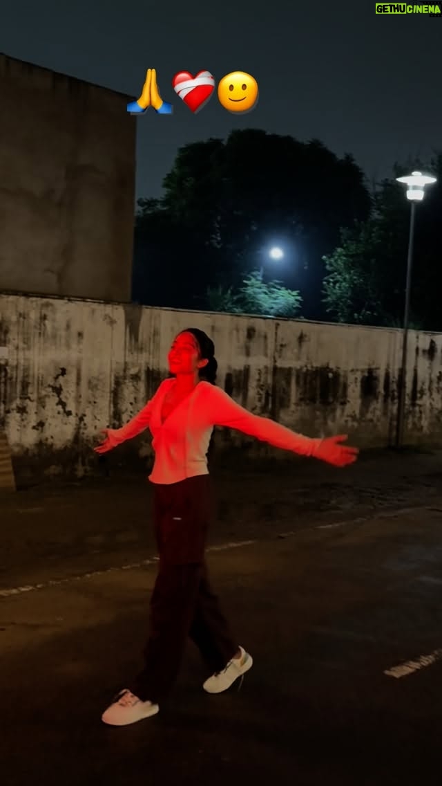 Neeru Yadav - 142.1K Likes - 🙏tne jiste baat krni h uste baat kar 👋👍🏻