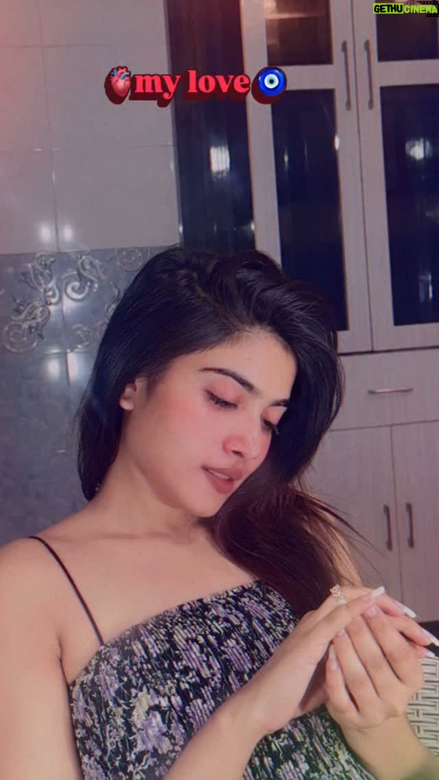 Neeru Yadav - 718.2K Likes - Bsss ye hi khena chati hun 🫵🏻💯🫀